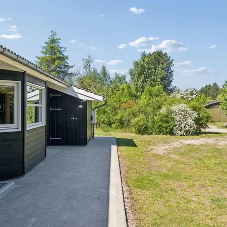 Angelika - 1-3km From The Sea By Interhome Klint